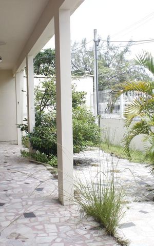 Casa à venda com 400m², 3 quartos e 4 vagasQuintal