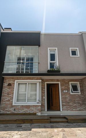 Casa de condomínio à venda com 146m², 3 quartos e 2 vagas Casa de condomínio à venda com 146m², 3 quartos e 2 vagasFachada
