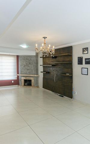 Casa de condomínio à venda com 146m², 3 quartos e 2 vagas Casa de condomínio à venda com 146m², 3 quartos e 2 vagasSala