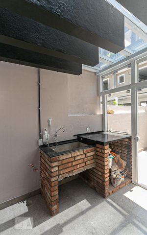 Casa de condomínio à venda com 146m², 3 quartos e 2 vagas Casa de condomínio à venda com 146m², 3 quartos e 2 vagasÁrea Externa