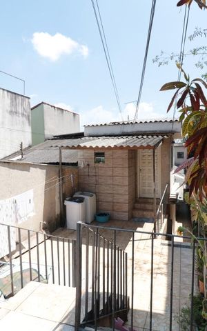Casa à venda com 200m², 4 quartos e 4 vagasQuintal