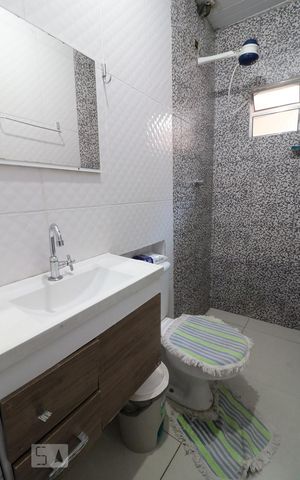 Casa à venda com 200m², 4 quartos e 4 vagasBanheiro Social