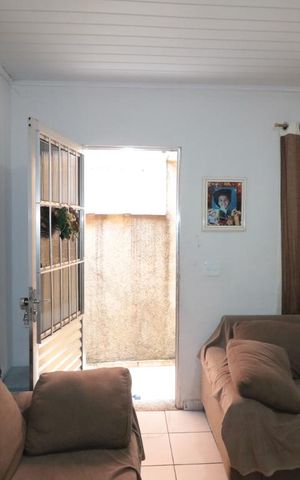 Casa à venda com 200m², 4 quartos e 4 vagasSala