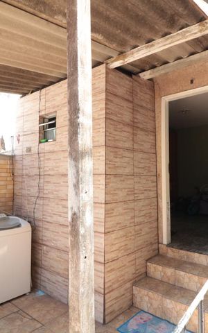 Casa à venda com 200m², 4 quartos e 4 vagasArea de Serviço