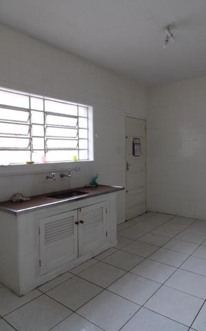 Casa para alugar com 180m², 3 quartos e 2 vagasCozinha