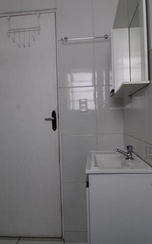 Casa para alugar com 180m², 3 quartos e 2 vagasBanheiro 1