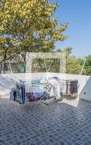 Casa à venda com 223m², 3 quartos e 4 vagas Casa à venda com 223m², 3 quartos e 4 vagasQuintal