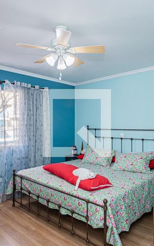 Casa à venda com 223m², 3 quartos e 4 vagas Casa à venda com 223m², 3 quartos e 4 vagasSuite 1