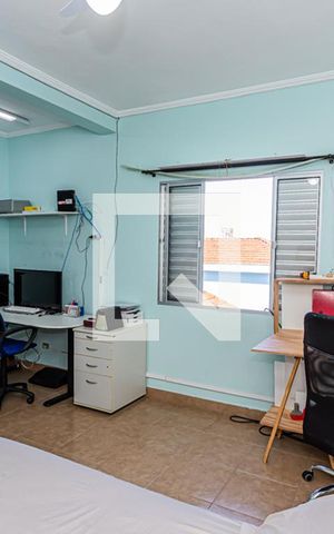 Casa à venda com 223m², 3 quartos e 4 vagas Casa à venda com 223m², 3 quartos e 4 vagasSuite 3