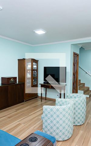 Casa à venda com 223m², 3 quartos e 4 vagas Casa à venda com 223m², 3 quartos e 4 vagasSala