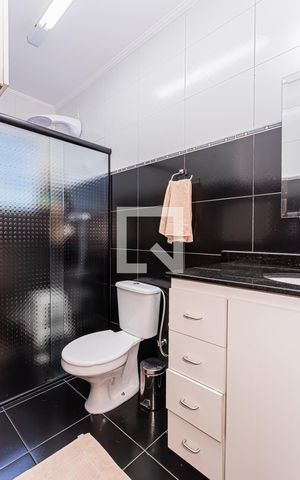 Casa à venda com 223m², 3 quartos e 4 vagas Casa à venda com 223m², 3 quartos e 4 vagasBanheiro suite 1