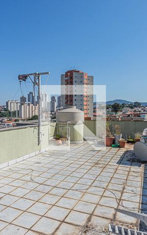 Casa à venda com 223m², 3 quartos e 4 vagas Casa à venda com 223m², 3 quartos e 4 vagasTerraço