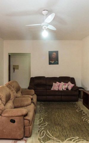 Casa à venda com 304m², 3 quartos e 3 vagasSala