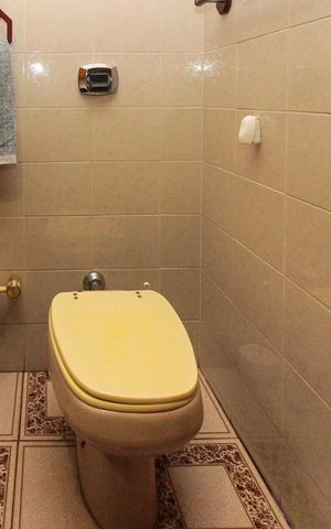 Casa à venda com 304m², 3 quartos e 3 vagasBanheiro