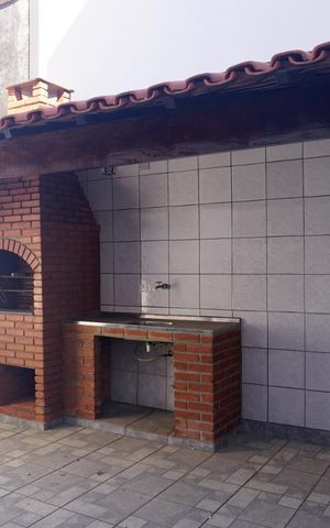 Casa à venda com 210m², 3 quartos e 4 vagasChurrasqueira