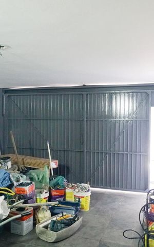 Casa à venda com 210m², 3 quartos e 4 vagasGaragem