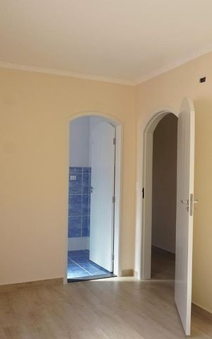 Casa à venda com 210m², 3 quartos e 4 vagasSuíte 2