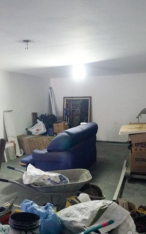 Casa à venda com 210m², 3 quartos e 4 vagasGaragem