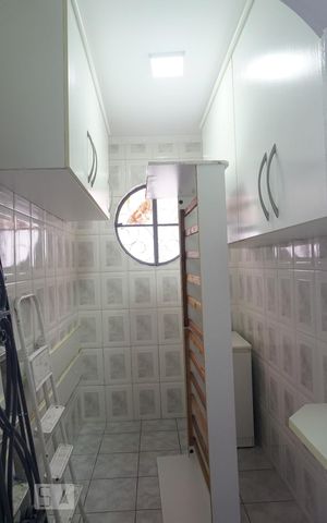 Casa à venda com 210m², 3 quartos e 4 vagasDespensa