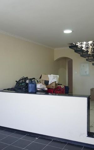 Casa à venda com 210m², 3 quartos e 4 vagasSala