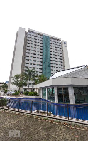 Apartamento para alugar com 36m², 1 quarto e 1 vaga Apartamento para alugar com 36m², 1 quarto e 1 vagaÁrea comum - Piscina