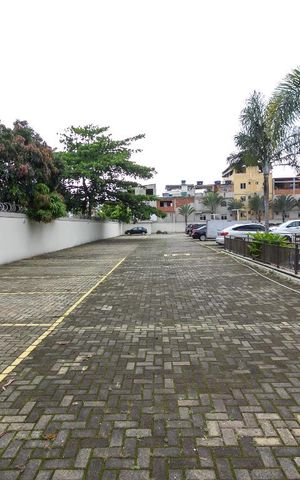 Apartamento para alugar com 36m², 1 quarto e 1 vaga Apartamento para alugar com 36m², 1 quarto e 1 vagaEstacionamento