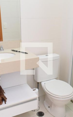 Apartamento à venda com 82m², 2 quartos e 2 vagasBanheiro da Suíte