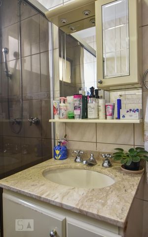 Apartamento à venda com 195m², 4 quartos e 2 vagasBanheiro 02