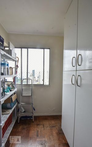 Apartamento à venda com 195m², 4 quartos e 2 vagasQuarto de Serviços