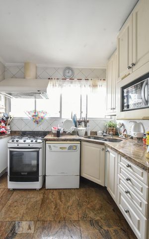 Apartamento à venda com 195m², 4 quartos e 2 vagasCozinha