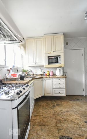 Apartamento à venda com 195m², 4 quartos e 2 vagasCozinha