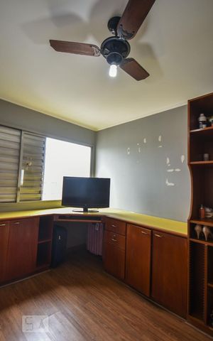 Apartamento à venda com 195m², 4 quartos e 2 vagasQuarto 04