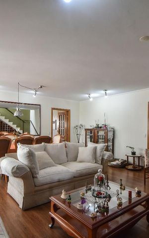 Apartamento à venda com 195m², 4 quartos e 2 vagasSala de Estar