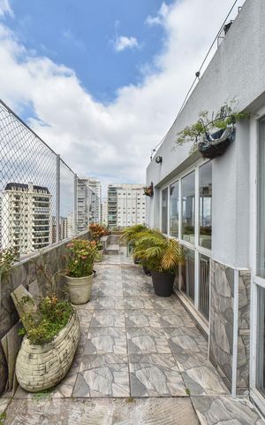 Apartamento à venda com 195m², 4 quartos e 2 vagasVaranda Coberturaq