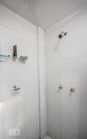 Apartamento à venda com 64m², 1 quarto e sem vagaBanheiro