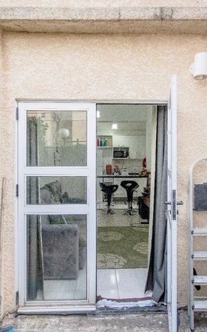 Apartamento à venda com 64m², 1 quarto e sem vagaQuintal