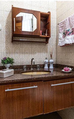 Casa à venda com 286m², 3 quartos e 5 vagas