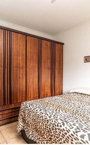 Casa à venda com 286m², 3 quartos e 5 vagas