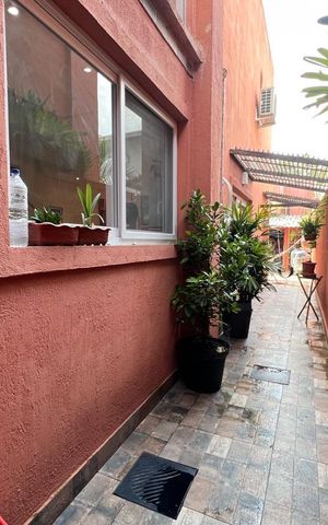 Casa à venda com 192m², 2 quartos e 2 vagas Casa à venda com 192m², 2 quartos e 2 vagasCorredor Externo