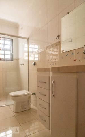 Casa à venda com 361m², 6 quartos e 4 vagasBanheiro