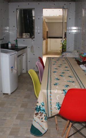 Casa de condomínio à venda com 250m², 5 quartos e 2 vagasÁrea de Serviço