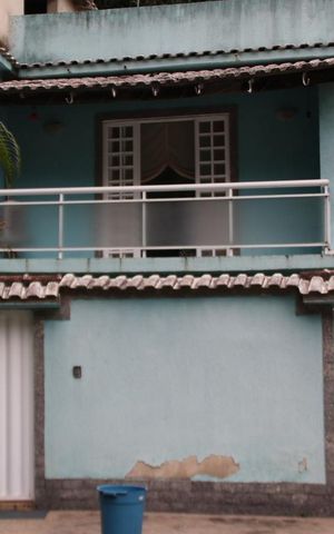 Casa de condomínio à venda com 250m², 5 quartos e 2 vagasFachada