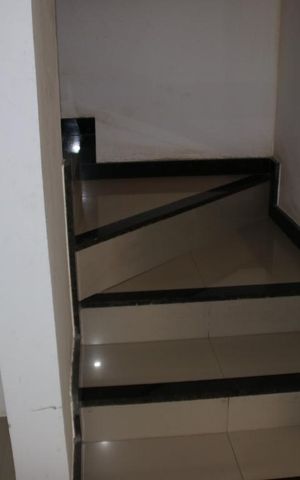Casa de condomínio à venda com 250m², 5 quartos e 2 vagasCorredor