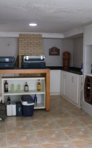 Casa de condomínio à venda com 250m², 5 quartos e 2 vagasEspaço Gourmet