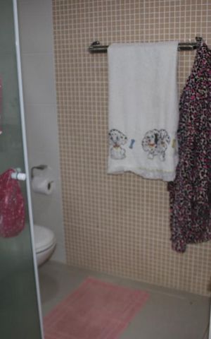 Casa de condomínio à venda com 250m², 5 quartos e 2 vagasBanheiro Quarto 2