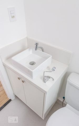 Apartamento para alugar com 43m², 2 quartos e 1 vaga Apartamento para alugar com 43m², 2 quartos e 1 vagaBanheiro