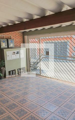 Casa para alugar com 150m², 2 quartos e 1 vaga Casa para alugar com 150m², 2 quartos e 1 vagaGaragem
