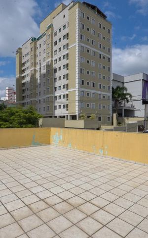 Casa à venda com 335m², 3 quartos e 1 vaga Casa à venda com 335m², 3 quartos e 1 vagaVaranda Superior