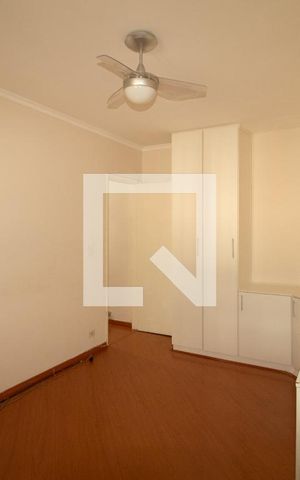 Casa para alugar com 100m², 2 quartos e 2 vagas Casa para alugar com 100m², 2 quartos e 2 vagasQuarto 1