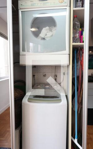 Apartamento à venda com 75m², 1 quarto e 1 vagaLavanderia